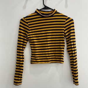 Stripped long sleeve shirt